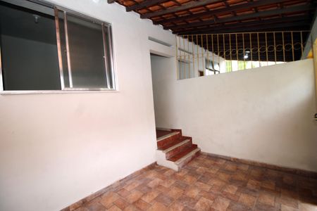 Casa para alugar com 50m², 1 quarto e sem vagaQuintal