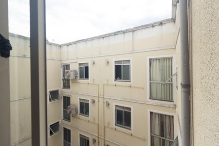 Vista da Sala de apartamento para alugar com 2 quartos, 46m² em Cosmos, Rio de Janeiro