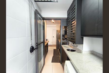 Apartamento à venda com 79m², 3 quartos e 1 vagaÁrea de Serviço