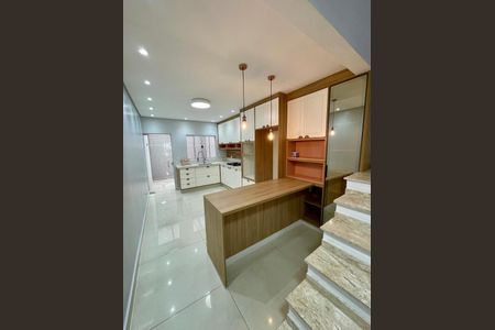 Casa à venda com 165m², 3 quartos e 3 vagas Casa à venda com 165m², 3 quartos e 3 vagasFoto 23