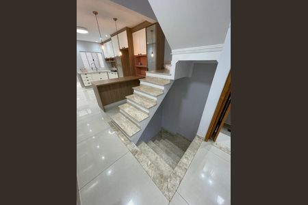 Casa à venda com 165m², 3 quartos e 3 vagas Casa à venda com 165m², 3 quartos e 3 vagasFoto 21