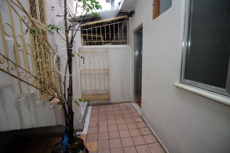 Casa para alugar com 50m², 1 quarto e sem vagaQuintal