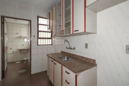Cozinha de apartamento à venda com 1 quarto, 40m² em Rio Branco, Porto Alegre