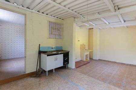 Casa para alugar com 180m², 2 quartos e sem vagaCozinha e Área de Serviço