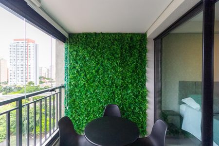 Varanda de apartamento à venda com 1 quarto, 33m² em Vila Cordeiro, São Paulo