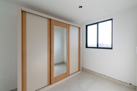 Quarto 1 de apartamento para alugar com 2 quartos, 39m² em Vila Mira, São Paulo