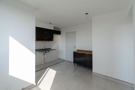 Sala  de apartamento para alugar com 2 quartos, 39m² em Vila Mira, São Paulo