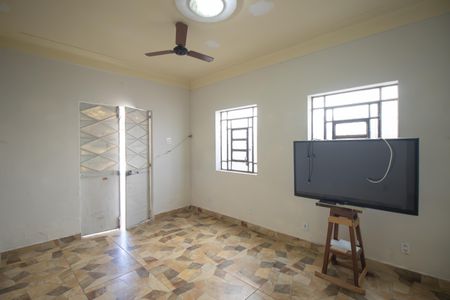 Sala de casa para alugar com 2 quartos, 50m² em Porto da Madama, São Gonçalo