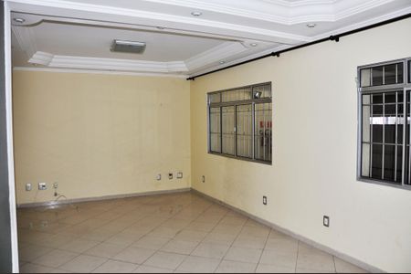 Detalhe - Sala de casa para alugar com 2 quartos, 59m² em Jardim Mangalot, São Paulo