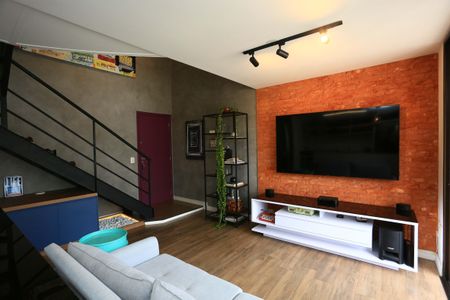 Sala  de apartamento para alugar com 2 quartos, 69m² em Vila Suzana, São Paulo