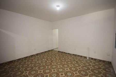 Casa à venda com 5 quartos, 250m² em Vila Antonieta, São Paulo