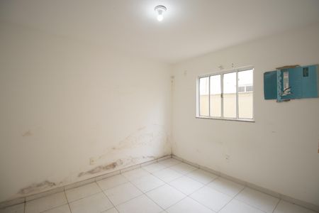 Quarto  de apartamento para alugar com 1 quarto, 35m² em Colubandê, São Gonçalo