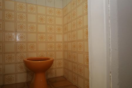 Casa para alugar com 78m², 3 quartos e 3 vagasBanheiro da área externa