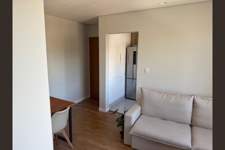 Sala  de apartamento à venda com 2 quartos, 50m² em Campo Alegre, Belo Horizonte