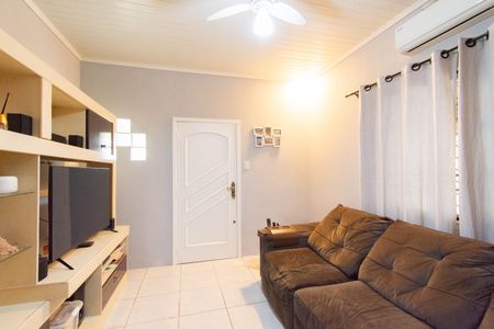 Casa à venda com 3 quartos, 150m² em Estância Velha, Canoas