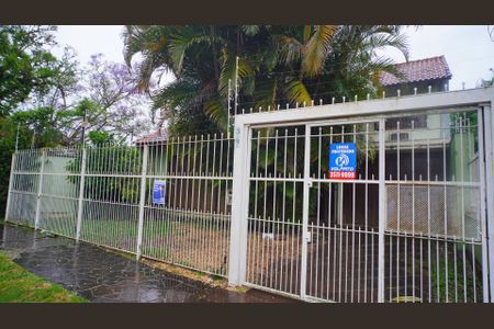 Casa à venda com 240m², 3 quartos e 2 vagasFachada 