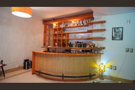 Casa à venda com 240m², 3 quartos e 2 vagasSala 2