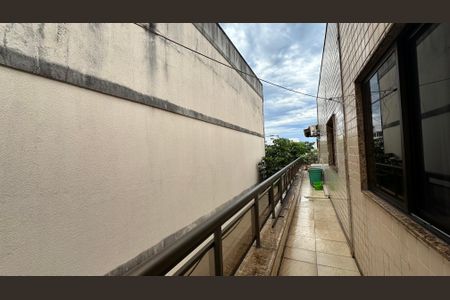 Apartamento à venda com 240m², 3 quartos e 3 vagas Apartamento à venda com 240m², 3 quartos e 3 vagasÁrea de Serviço