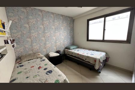 Apartamento à venda com 240m², 3 quartos e 3 vagas Apartamento à venda com 240m², 3 quartos e 3 vagasQuarto 2