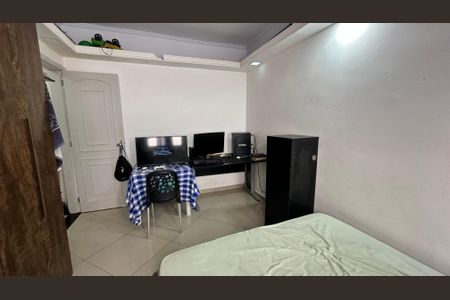 Apartamento à venda com 240m², 3 quartos e 3 vagas Apartamento à venda com 240m², 3 quartos e 3 vagasQuarto 3
