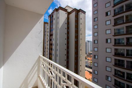 Varanda da sala de apartamento à venda com 2 quartos, 57m² em Vila Helena, Santo André