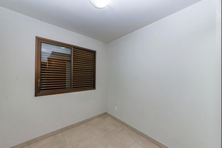 Quarto 1 de apartamento para alugar com 3 quartos, 110m² em Nova Granada, Belo Horizonte