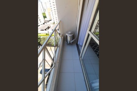 Sacada da Sala de apartamento para alugar com 3 quartos, 70m² em Parque das Flores, Campinas