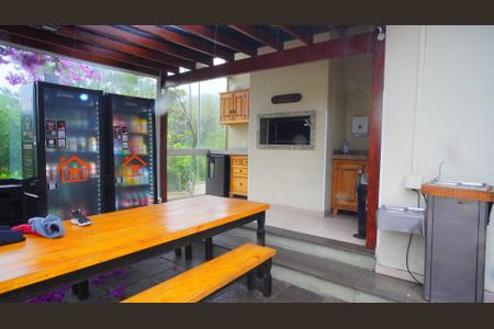 Casa de condomínio à venda com 218m², 3 quartos e 2 vagasÁrea comum - Churrasqueira