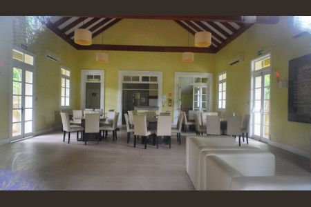 Casa de condomínio à venda com 218m², 3 quartos e 2 vagasÁrea comum - Salão de festas