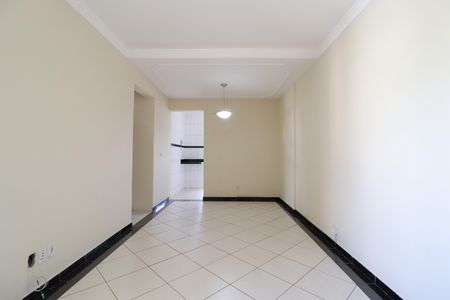 Sala de apartamento para alugar com 3 quartos, 83m² em Santa Mônica, Uberlândia