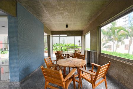 Apartamento para alugar com 98m², 3 quartos e 1 vagaArea comum