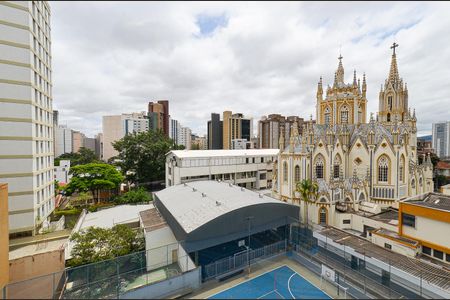 Apartamento para alugar com 98m², 3 quartos e 1 vagaVista