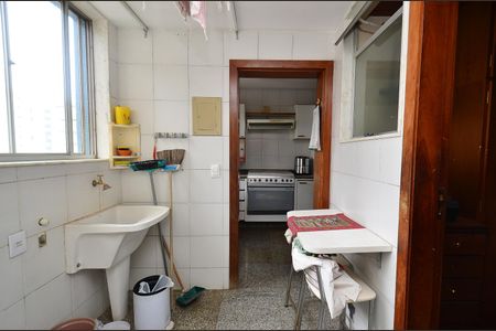 Apartamento para alugar com 98m², 3 quartos e 1 vagaArea de serviço