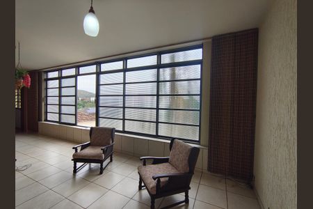 Casa à venda com 4 quartos, 265m² em Tanque, Rio de Janeiro