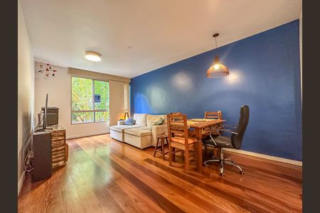 Sala de apartamento para alugar com 1 quarto, 61m² em Cosme Velho, Rio de Janeiro