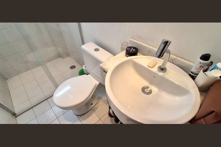 Apartamento à venda com 68m², 2 quartos e 2 vagas Apartamento à venda com 68m², 2 quartos e 2 vagasBanheiro Social