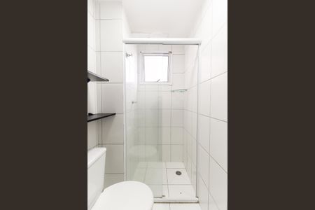 Banheiro de apartamento para alugar com 1 quarto, 24m² em Vila Campanela, São Paulo