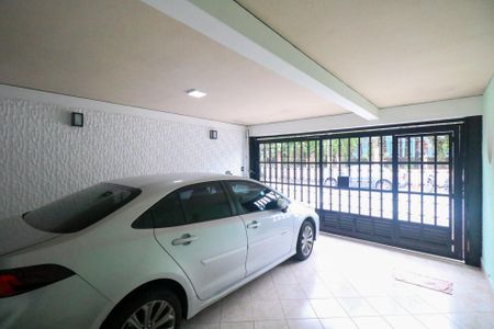Casa à venda com 167m², 3 quartos e 2 vagasGaragem