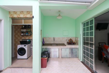 Casa à venda com 167m², 3 quartos e 2 vagasChurrasqueira