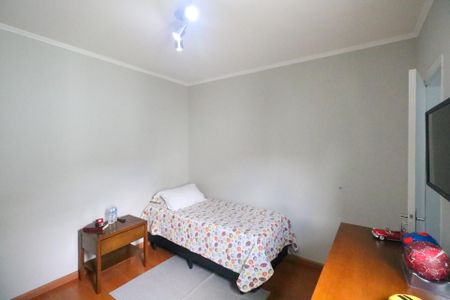 Casa à venda com 167m², 3 quartos e 2 vagasSuíte