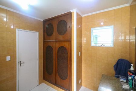 Casa à venda com 167m², 3 quartos e 2 vagasBanheiro Social