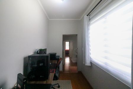 Casa à venda com 167m², 3 quartos e 2 vagasEscritório