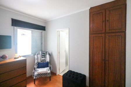Casa à venda com 167m², 3 quartos e 2 vagasSuíte