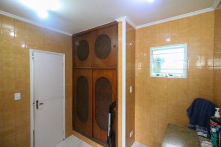 Casa à venda com 167m², 3 quartos e 2 vagasBanheiro Social