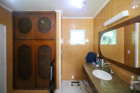 Casa à venda com 167m², 3 quartos e 2 vagasBanheiro Social