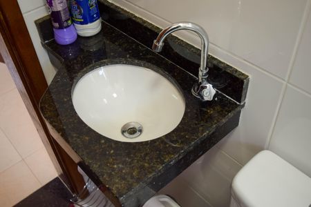 Apartamento para alugar com 40m², 2 quartos e sem vagaBanheiro 