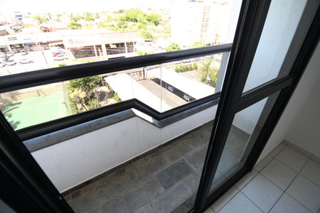 Sacada de apartamento para alugar com 3 quartos, 67m² em Chácara Primavera, Campinas