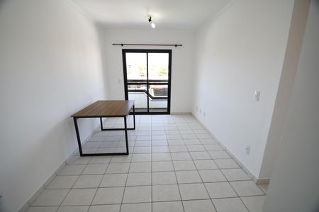 Sala de apartamento para alugar com 3 quartos, 67m² em Chácara Primavera, Campinas