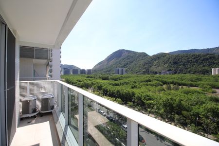 Varanda de apartamento para alugar com 2 quartos, 79m² em Barra Olímpica, Rio de Janeiro