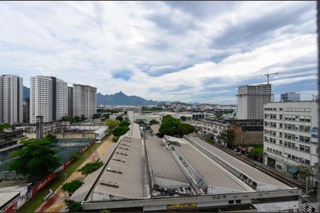 Quarto 1 de apartamento para alugar com 2 quartos, 44m² em Santo Cristo, Rio de Janeiro